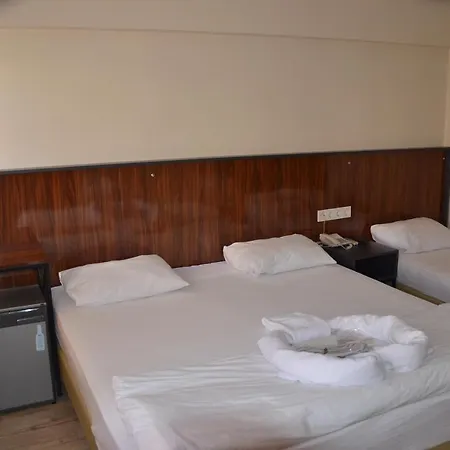 Marka Szálloda 2*